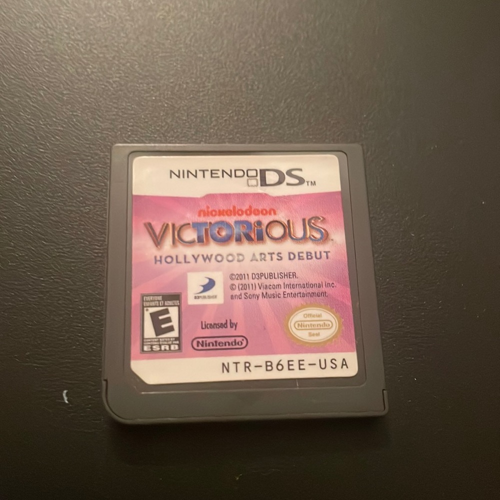 Nintendo Nickelodeon victorious DS video game cartridge